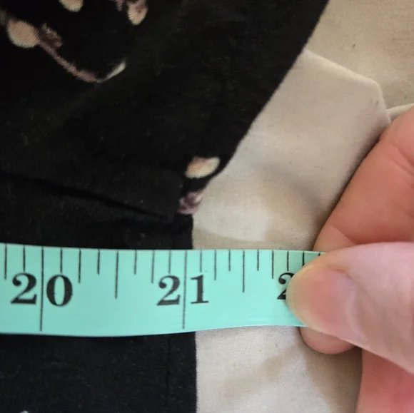 Soyaconcept | Black Floral Button-Front Tunic Top w/ Pink Branch Print, Size S - Picture 5 of 10